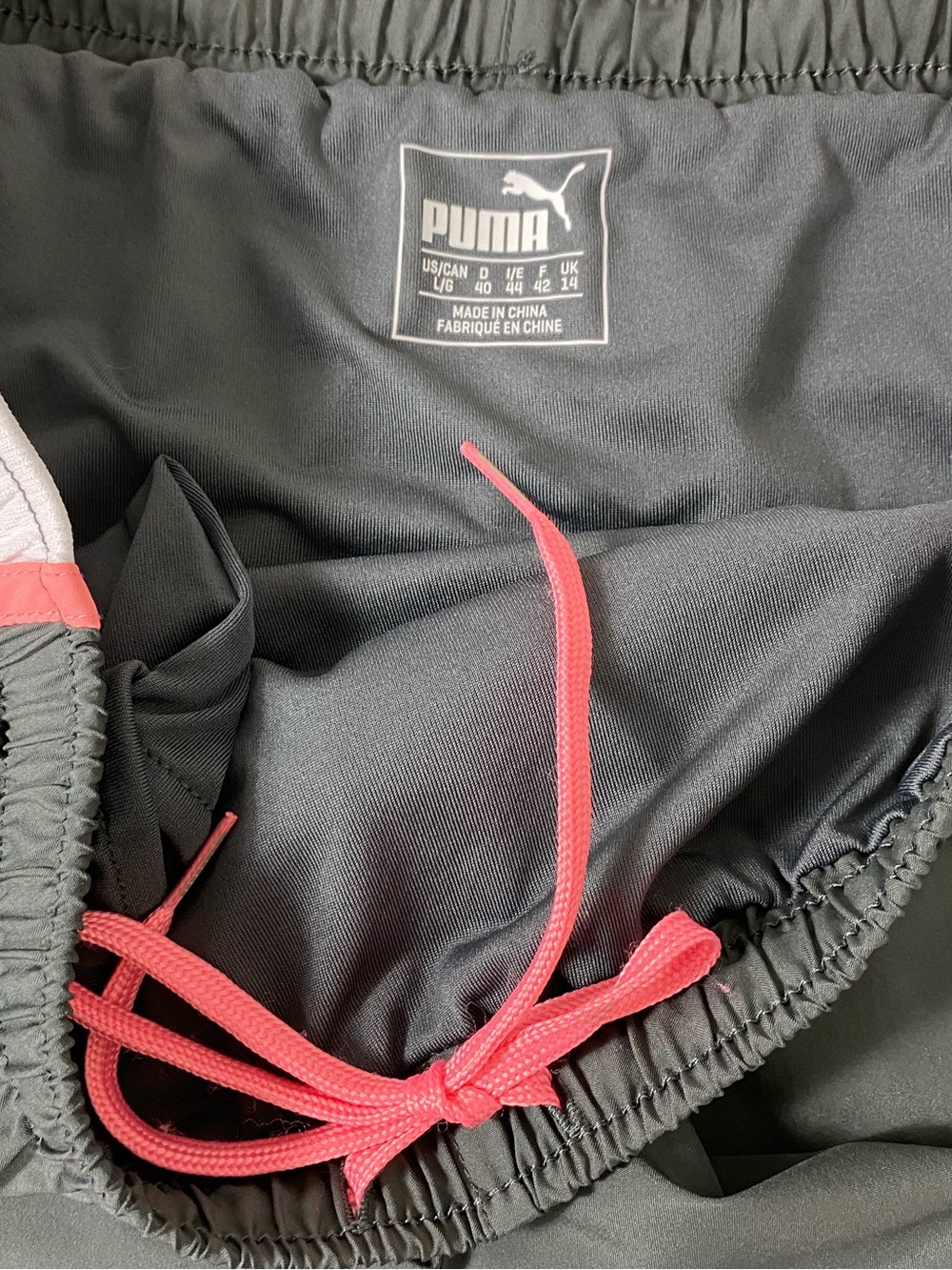 PUMA Women’s Running Shorts Gray Pink Trim Size Large Workout Shorts - Picture 5 of 10